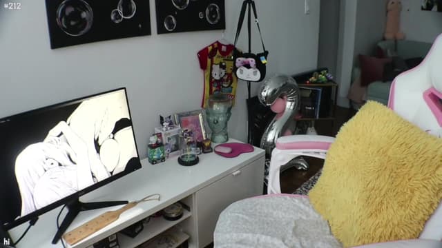 Gallery image thumbnail from Seynt's myfreecams stream on, 08/23/2024, 17:48 image 5 of 20