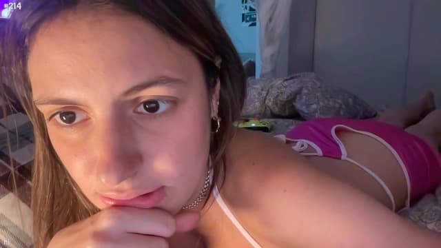 Gallery image thumbnail from Seynt's myfreecams stream on, 08/25/2024, 21:26 image 11 of 20