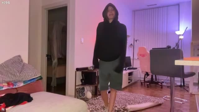 Gallery image thumbnail from Seynt's myfreecams stream on, 08/29/2024, 06:31 image 12 of 20