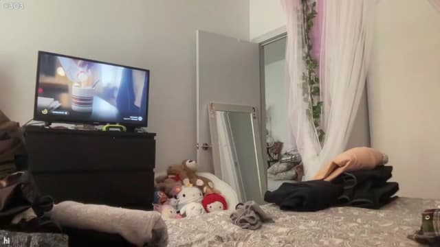 Gallery image thumbnail from Seynt's myfreecams stream on, 09/02/2024, 19:04 image 20 of 20