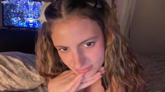 Gallery image thumbnail from Seynt's myfreecams stream on, 09/04/2024, 02:49 image 6 of 20