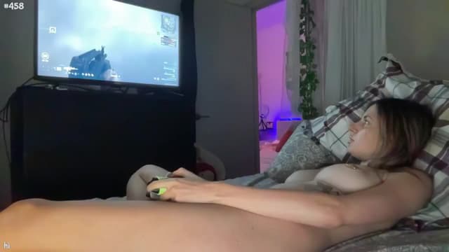 Gallery image thumbnail from Seynt's myfreecams stream on, 09/08/2024, 03:30 image 10 of 20
