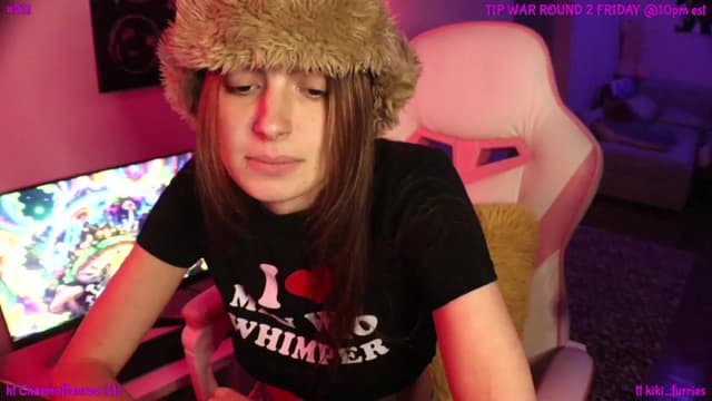 Gallery image thumbnail from Seynt's myfreecams stream on, 10/09/2024, 02:39 image 8 of 20