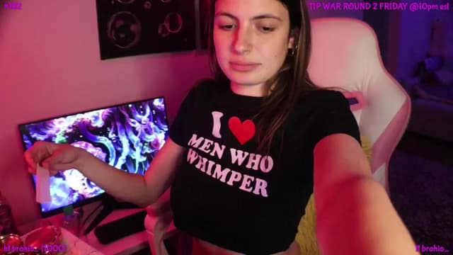 Gallery image thumbnail from Seynt's myfreecams stream on, 10/09/2024, 02:39 image 16 of 20
