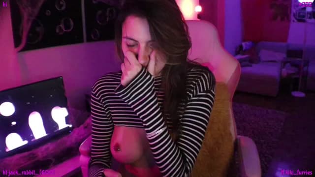 Gallery image thumbnail from Seynt's myfreecams stream on, 10/15/2024, 03:28 image 18 of 20