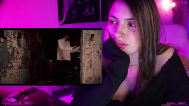 Gallery image thumbnail from Seynt's myfreecams stream on, 10/17/2024, 03:45 image 10 of 20