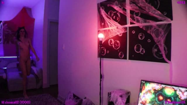 Gallery image thumbnail from Seynt's myfreecams stream on, 10/18/2024, 05:26 image 20 of 20