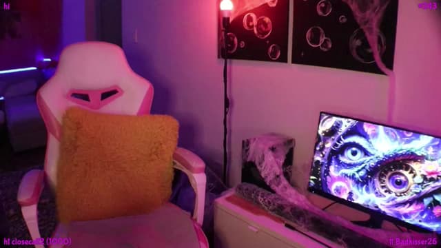 Gallery image thumbnail from Seynt's myfreecams stream on, 10/18/2024, 05:26 image 19 of 20