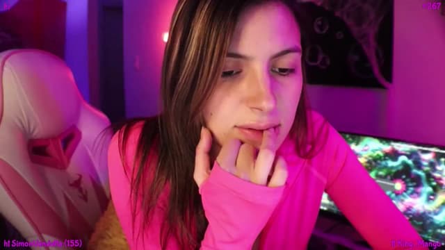 Gallery image thumbnail from Seynt's myfreecams stream on, 10/25/2024, 03:57 image 11 of 20