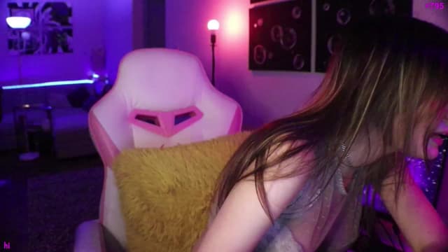 Gallery image thumbnail from Seynt's myfreecams stream on, 11/06/2024, 05:29 image 9 of 20