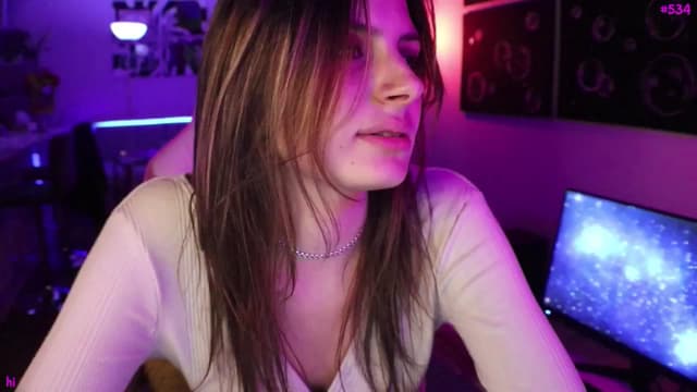 Gallery image thumbnail from Seynt's myfreecams stream on, 11/11/2024, 23:26 image 15 of 20