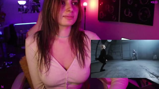 Gallery image thumbnail from Seynt's myfreecams stream on, 11/11/2024, 23:26 image 9 of 20