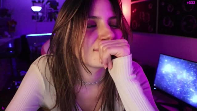 Gallery image thumbnail from Seynt's myfreecams stream on, 11/11/2024, 23:26 image 14 of 20