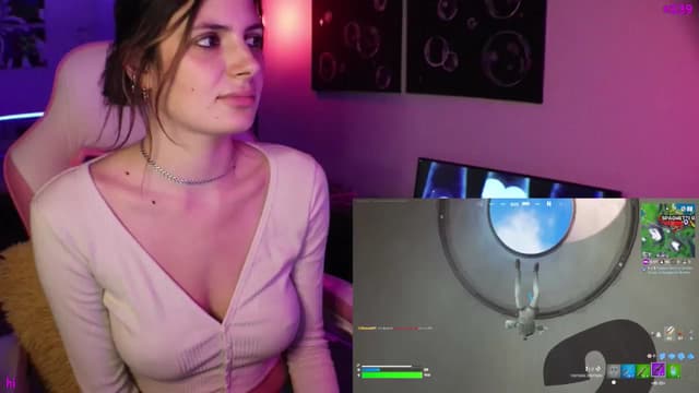 Gallery image thumbnail from Seynt's myfreecams stream on, 11/12/2024, 04:52 image 4 of 20