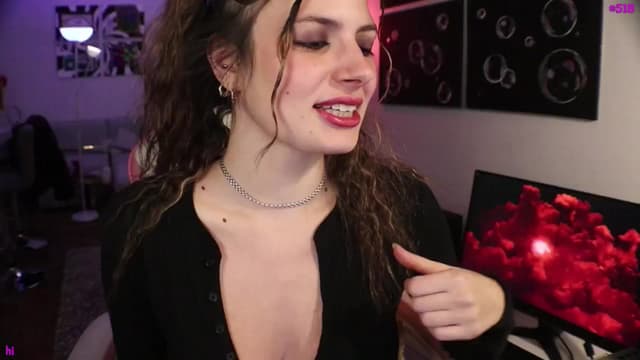 Gallery image thumbnail from Seynt's myfreecams stream on, 11/14/2024, 22:58 image 2 of 20