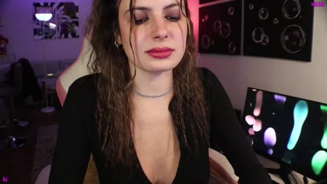 Gallery image thumbnail from Seynt's myfreecams stream on, 11/14/2024, 22:58 image 5 of 20