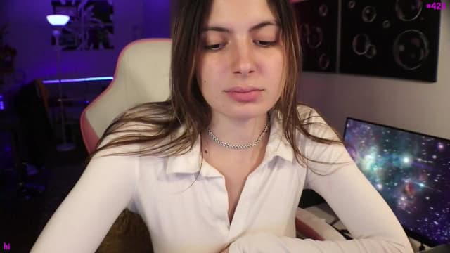 Gallery image thumbnail from Seynt's myfreecams stream on, 11/19/2024, 22:03 image 2 of 20