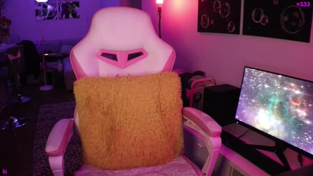 Gallery image thumbnail from Seynt's myfreecams stream on, 11/28/2024, 06:54 image 7 of 20