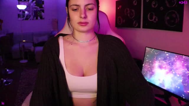 Gallery image thumbnail from Seynt's myfreecams stream on, 11/29/2024, 05:17 image 3 of 20