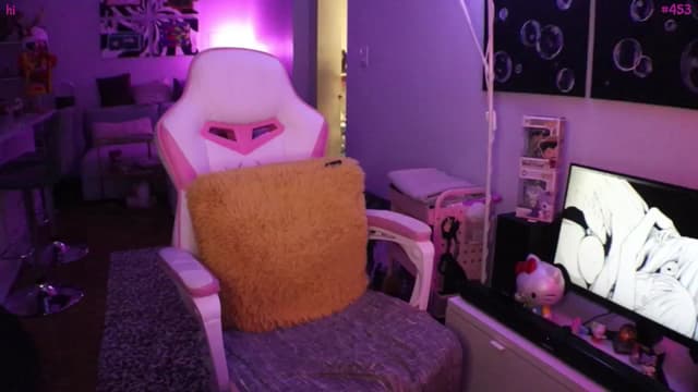 Gallery image thumbnail from Seynt's myfreecams stream on, 01/14/2025, 07:05 image 15 of 20