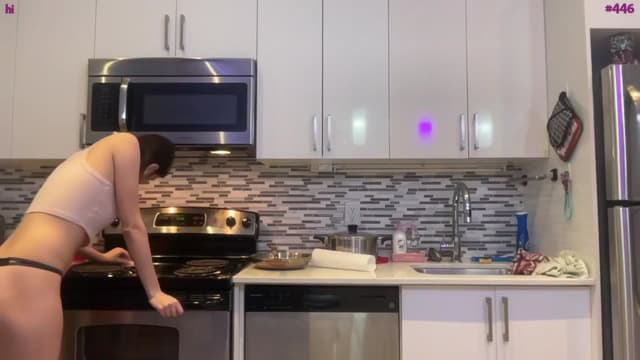 Gallery image thumbnail from Seynt's myfreecams stream on, 01/29/2025, 24:10 image 13 of 20