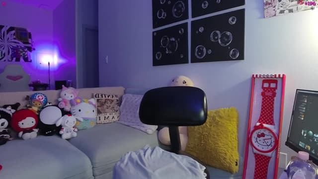 Gallery image thumbnail from Seynt's myfreecams stream on, 04/03/2025, 03:01 image 12 of 20