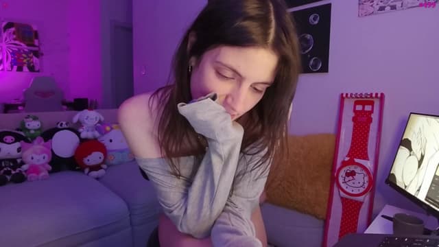 Gallery image thumbnail from Seynt's myfreecams stream on, 04/17/2025, 05:55 image 11 of 20