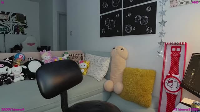 Gallery image thumbnail from Seynt's myfreecams stream on, 05/18/2025, 22:24 image 14 of 20