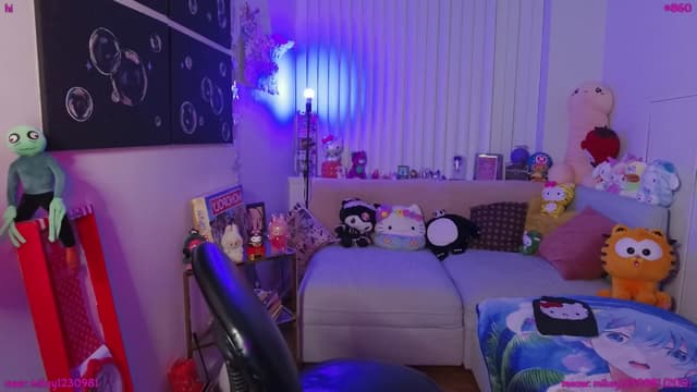 Gallery image thumbnail from Seynt's myfreecams stream on, 06/19/2025, 04:14 image 12 of 20