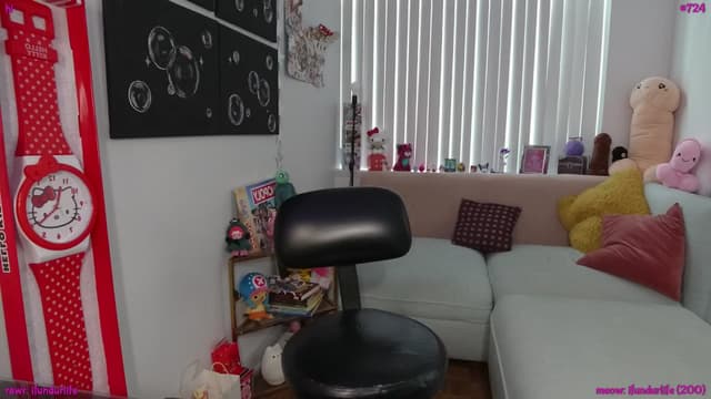 Gallery image thumbnail from Seynt's myfreecams stream on, 06/26/2025, 16:24 image 9 of 20