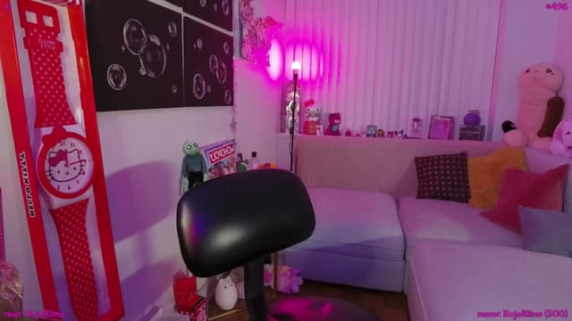 Gallery image thumbnail from Seynt's myfreecams stream on, 07/03/2025, 04:33 image 17 of 20