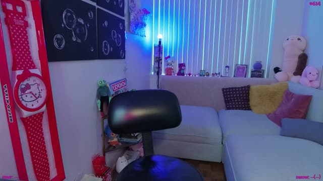 Gallery image thumbnail from Seynt's myfreecams stream on, 07/04/2025, 24:05 image 5 of 20