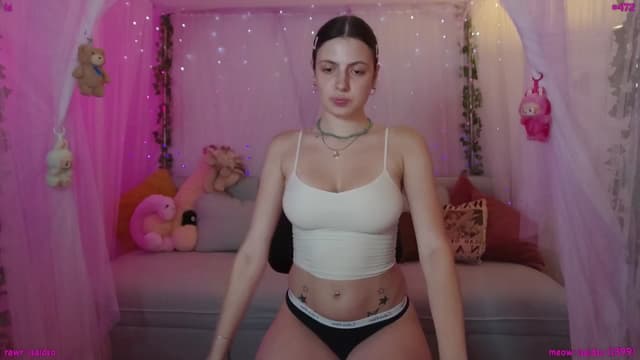 Gallery image thumbnail from Seynt's myfreecams stream on, 07/30/2025, 24:37 image 3 of 20