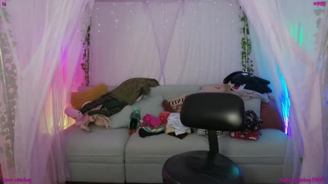 Gallery image thumbnail from Seynt's myfreecams stream on, 08/13/2025, 04:04 image 10 of 20