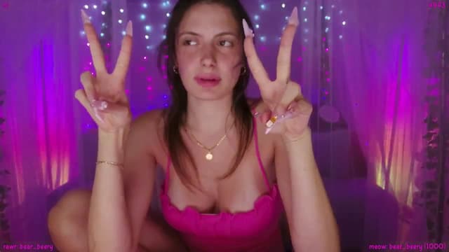 Gallery image thumbnail from Seynt's myfreecams stream on, 08/22/2025, 07:01 image 14 of 20