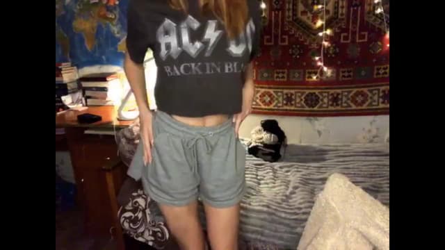 Gallery image thumbnail from Sia_A's myfreecams stream on, 11/27/2024, 20:35 image 12 of 20