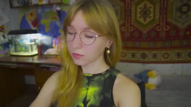 Gallery image thumbnail from Sia_A's myfreecams stream on, 11/12/2025, 20:28 image 6 of 20