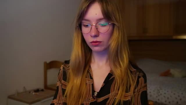 Gallery image thumbnail from Sia_A's myfreecams stream on, 05/05/2026, 20:19 image 12 of 20