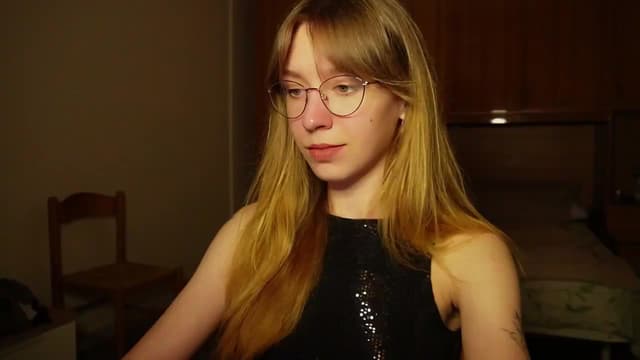 Gallery image thumbnail from Sia_A's myfreecams stream on, 06/30/2026, 22:37 image 6 of 20