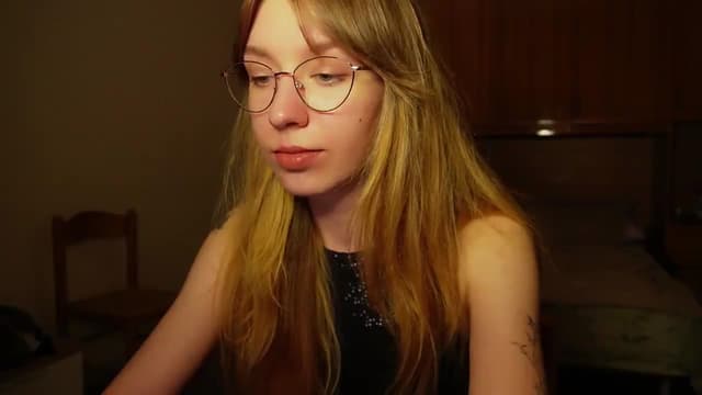 Gallery image thumbnail from Sia_A's myfreecams stream on, 06/30/2026, 22:37 image 20 of 20