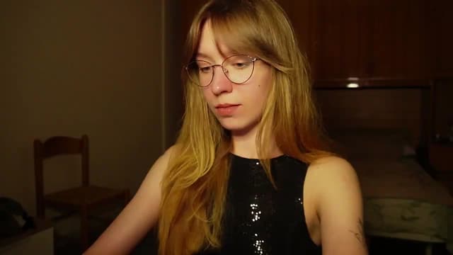 Gallery image thumbnail from Sia_A's myfreecams stream on, 06/30/2026, 22:37 image 14 of 20