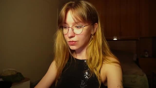 Gallery image thumbnail from Sia_A's myfreecams stream on, 07/02/2026, 22:59 image 19 of 20
