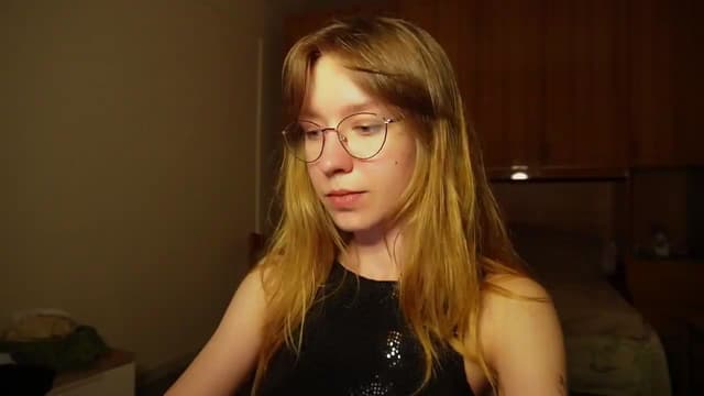 Gallery image thumbnail from Sia_A's myfreecams stream on, 07/02/2026, 22:59 image 14 of 20