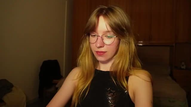 Gallery image thumbnail from Sia_A's myfreecams stream on, 07/06/2026, 23:41 image 2 of 20