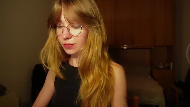 Gallery image thumbnail from Sia_A's myfreecams stream on, 07/06/2026, 23:41 image 18 of 20