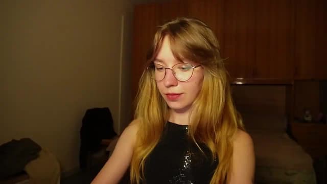 Gallery image thumbnail from Sia_A's myfreecams stream on, 07/06/2026, 23:41 image 10 of 20