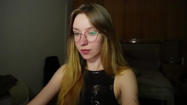 Gallery image thumbnail from Sia_A's myfreecams stream on, 07/07/2026, 22:21 image 1 of 20