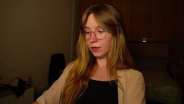 Gallery image thumbnail from Sia_A's myfreecams stream on, 07/09/2026, 22:31 image 11 of 20