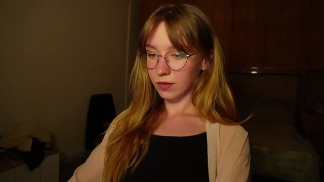 Gallery image thumbnail from Sia_A's myfreecams stream on, 07/09/2026, 22:31 image 7 of 20