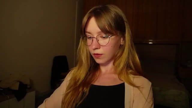 Gallery image thumbnail from Sia_A's myfreecams stream on, 07/09/2026, 22:31 image 10 of 20